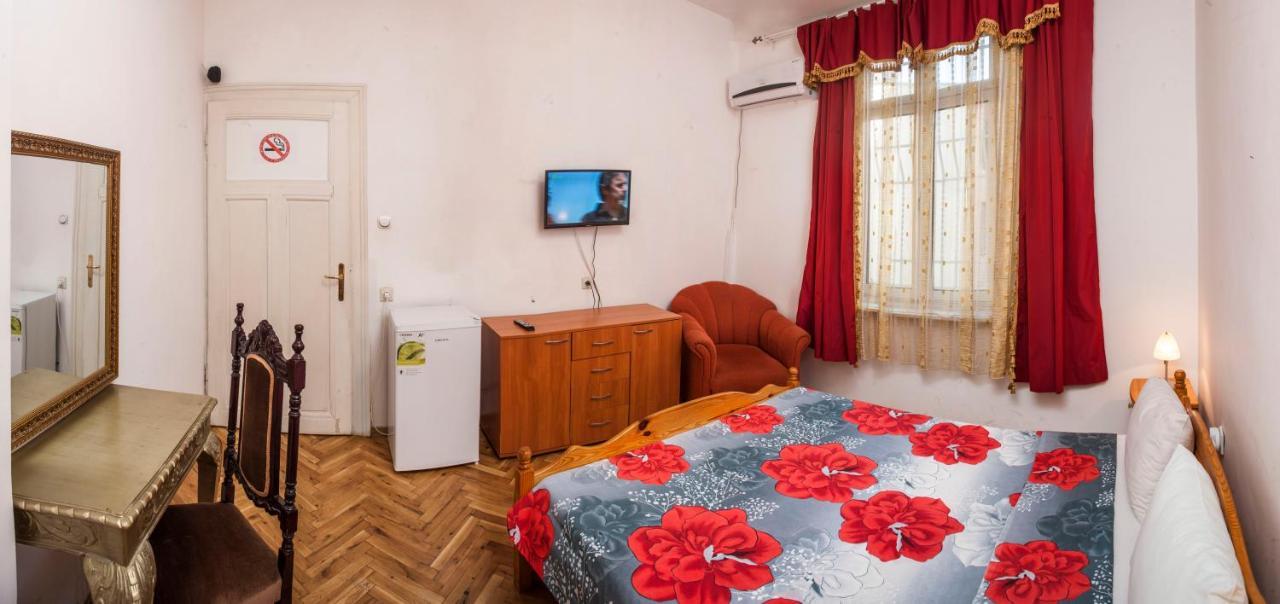 Central Guesthouse Five Corners 소피아 외부 사진
