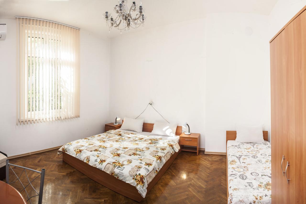 Central Guesthouse Five Corners 소피아 외부 사진