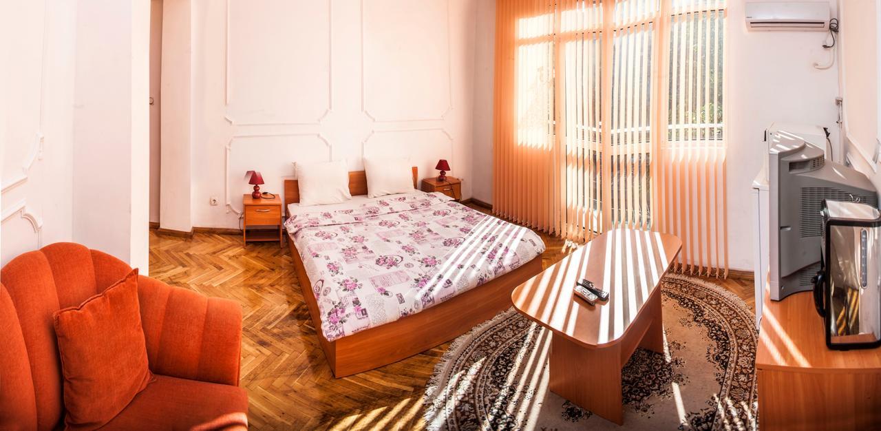 Central Guesthouse Five Corners 소피아 외부 사진